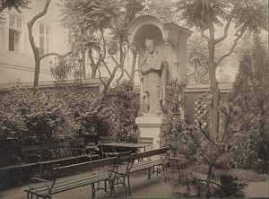 Statue des hl. Josef Calasanz